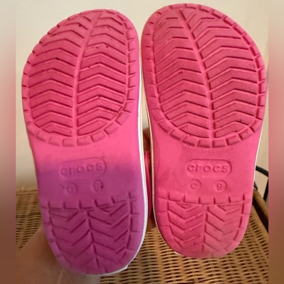 Crocs Child's Sz 9 Pink With Peach/Orange Accents. GUC Cute as a Button! - Picture 5 of 8